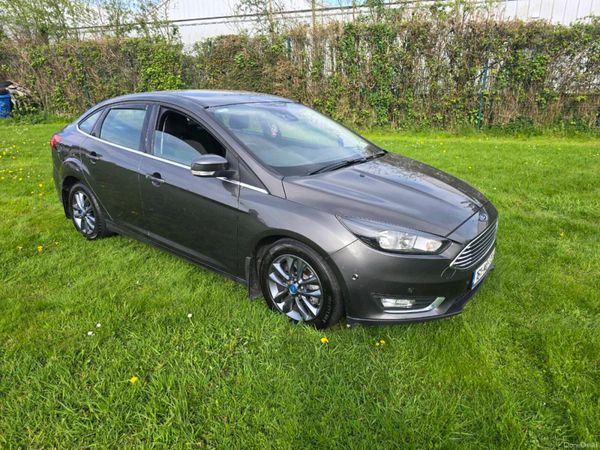 Ford Focus Saloon, Diesel, 2016, Grey