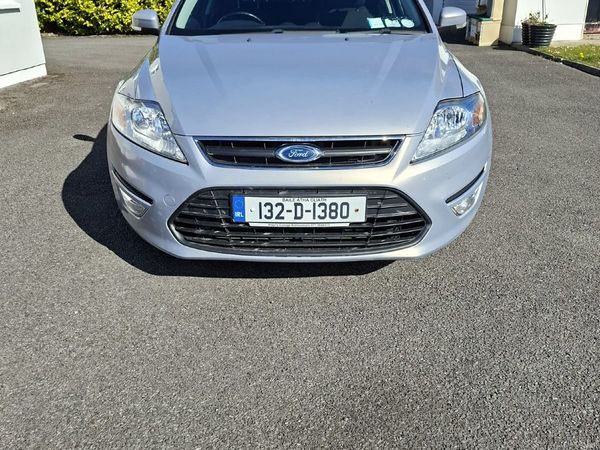 Ford Mondeo Hatchback, Diesel, 2013, Grey