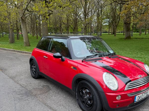 Mini Cooper Hatchback, Petrol, 2004, Red