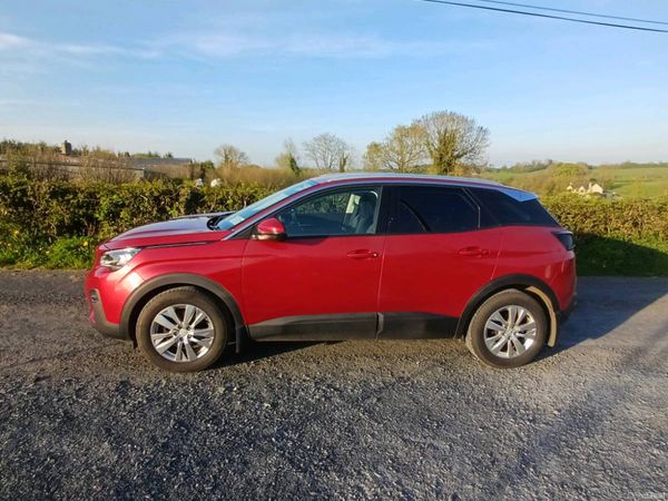 Peugeot 3008 MPV, Diesel, 2018, Red