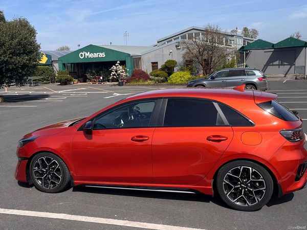 Kia Ceed Hatchback, Petrol, 2022, Orange