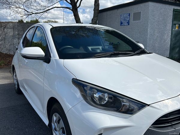 Toyota Yaris Hatchback, Petrol, 2020, White