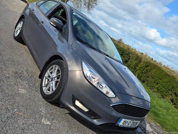 Ford Focus Saloon, Diesel, 2015, Brown