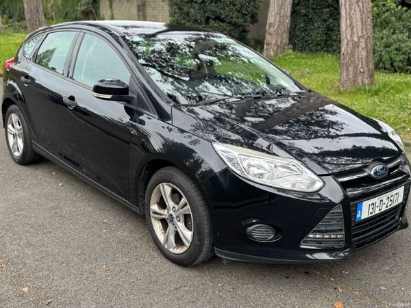 Ford Focus Hatchback, Petrol, 2013, Black
