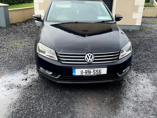 Volkswagen Passat Saloon, Diesel, 2011, Black