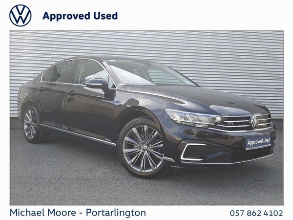 Volkswagen Passat Saloon, Petrol Plug-in Hybrid, 2021, Black