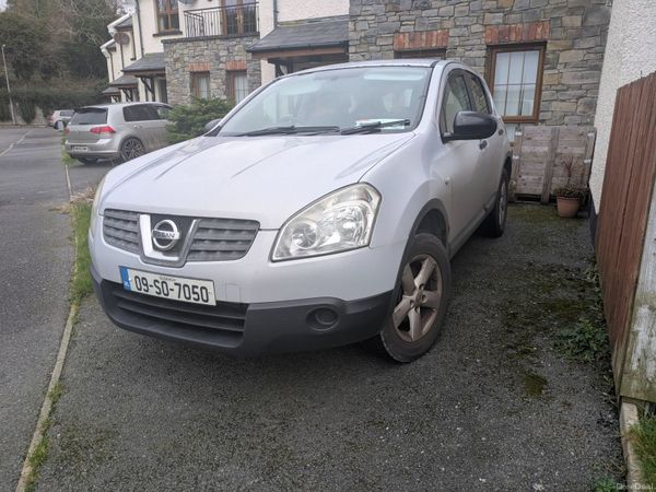 Nissan Qashqai Hatchback, Diesel, 2009, Silver