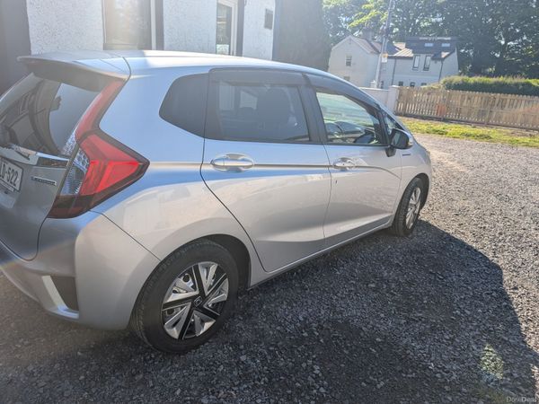 Honda Fit Hatchback, Petrol Hybrid, 2017, Silver