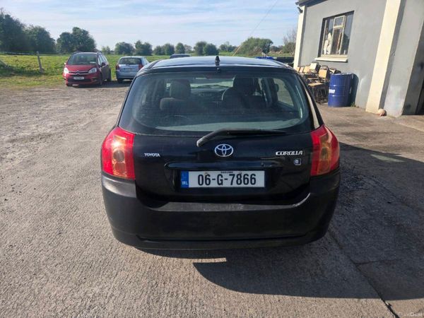 Toyota Corolla Hatchback, Petrol, 2006, Black