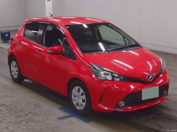 Toyota Yaris Hatchback, Petrol, 2016, Red