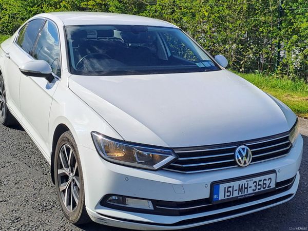 Volkswagen Passat Saloon, Diesel, 2015, White