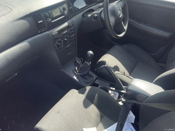 Toyota Corolla Hatchback, Petrol, 2006, Silver