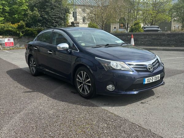 Toyota Avensis Saloon, Diesel, 2013, Blue