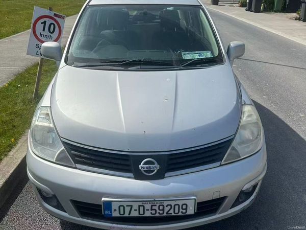 Nissan Tiida Saloon, Petrol, 2007, Silver