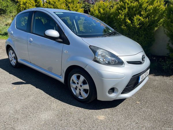 Toyota Aygo Hatchback, Petrol, 2014, Silver