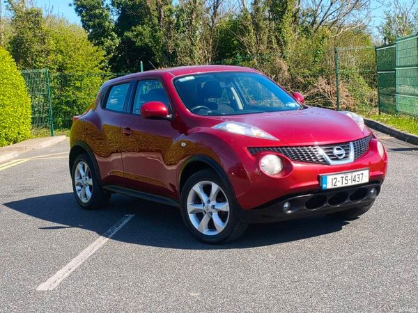 Nissan Juke SUV, Petrol, 2012, Red