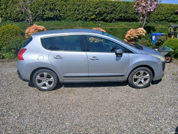 Peugeot 3008 MPV, Diesel, 2010, Silver
