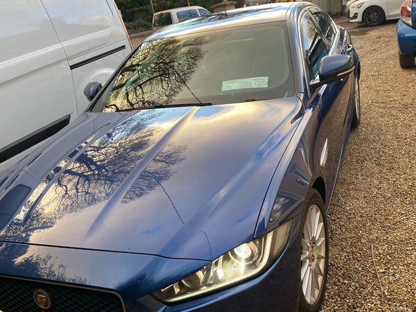 Jaguar XE Saloon, Diesel, 2016, Blue