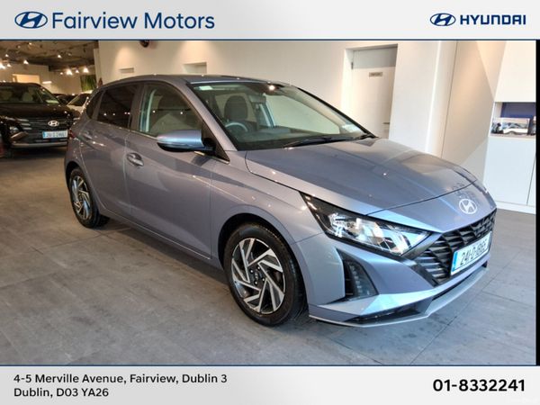 Hyundai i20 Hatchback, Petrol, 2024, Blue