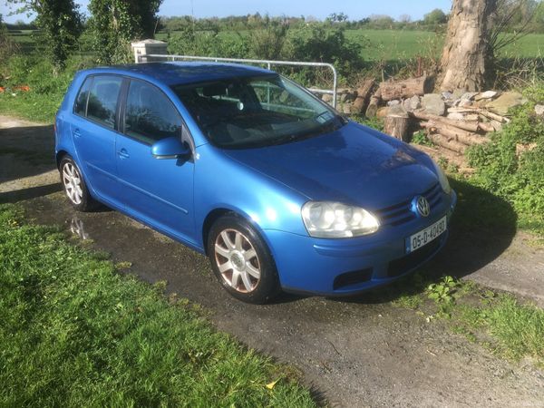 Volkswagen Golf Hatchback, Petrol, 2005, Blue