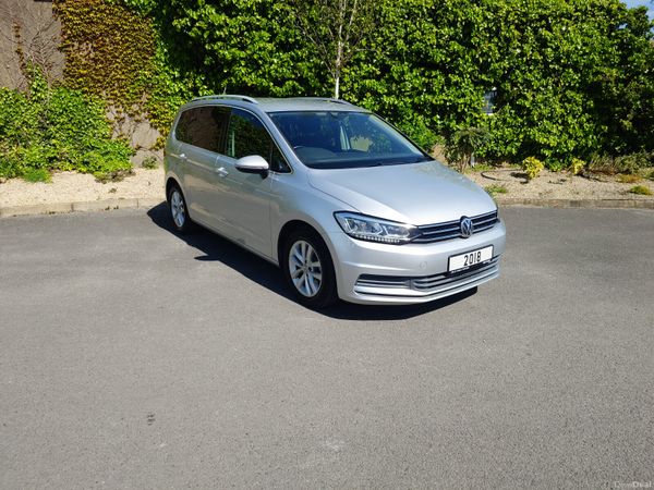 Volkswagen Touran MPV, Petrol, 2018, Silver