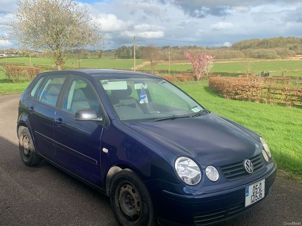 Volkswagen Polo Hatchback, Petrol, 2005, Blue