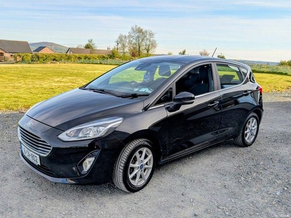 Ford Fiesta Hatchback, Petrol, 2018, Black