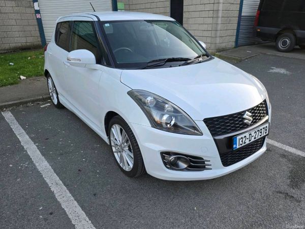 Suzuki Swift Hatchback, Petrol, 2013, White