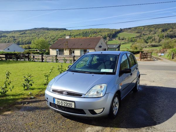 Ford Fiesta Hatchback, Petrol, 2005, Blue