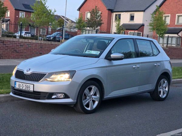 Skoda Fabia Hatchback, Petrol, 2016, Silver
