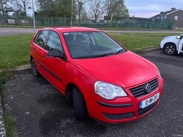 Volkswagen Polo Hatchback, Petrol, 2010, Red
