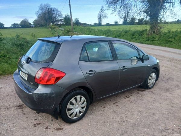 Toyota Auris Hatchback, Petrol, 2009, Grey