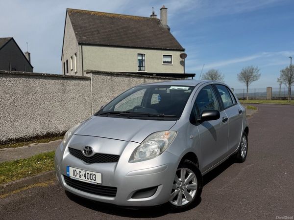 Toyota Yaris Hatchback, Petrol, 2010, Silver