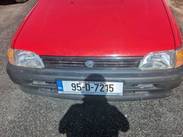 Toyota Starlet Hatchback, Petrol, 1995, Red
