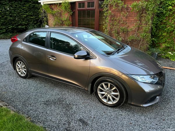 Honda Civic Hatchback, Diesel, 2014, Beige