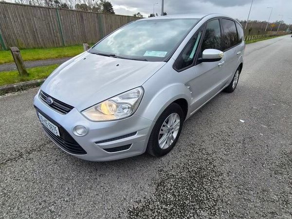 Honda Fit Hatchback, Petrol Hybrid, 2015, Silver