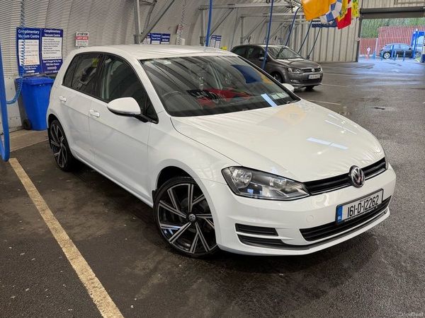 Volkswagen Golf Estate, Diesel, 2016, White