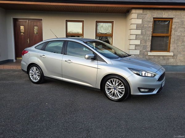Ford Focus Saloon, Diesel, 2017, Grey