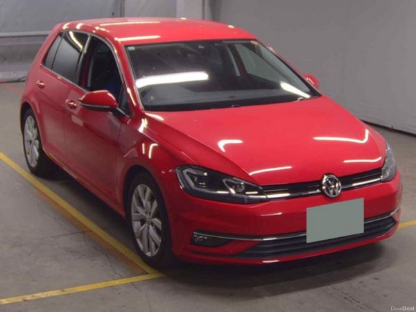 Volkswagen Golf Hatchback, Petrol, 2017, Red
