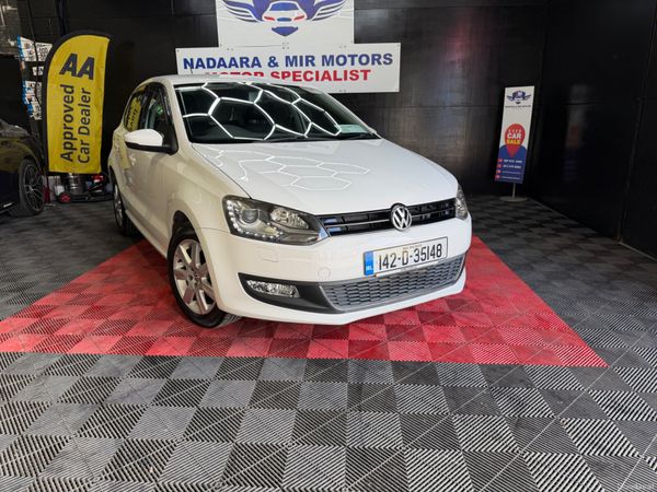 Volkswagen Polo Hatchback, Petrol, 2014, White