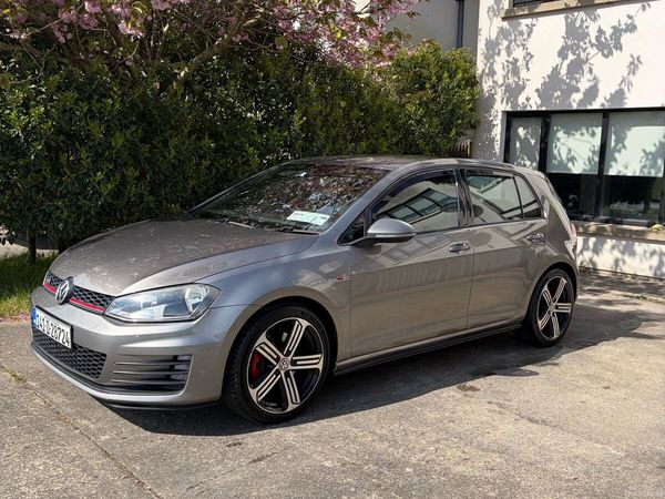 Volkswagen Golf Estate, Petrol, 2014, Grey