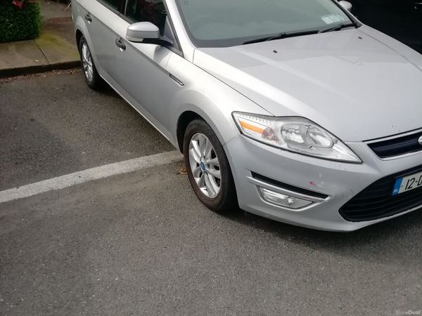 Ford Mondeo Saloon, Diesel, 2012, Silver