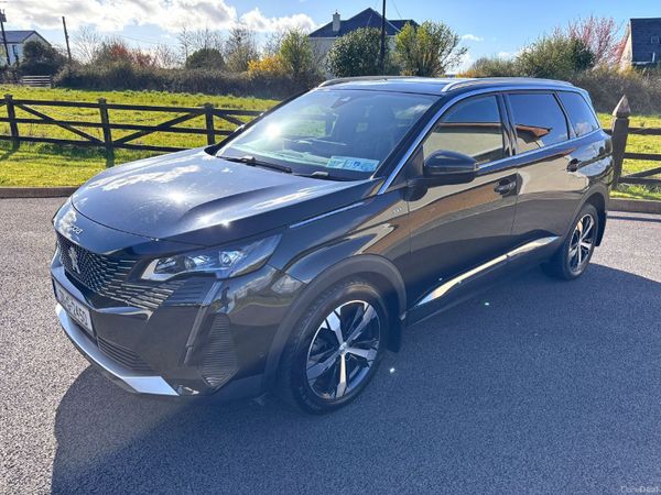 Peugeot 5008 MPV, Diesel, 2021, Black