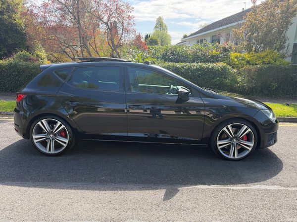 SEAT Leon Hatchback, Petrol, 2015, Black
