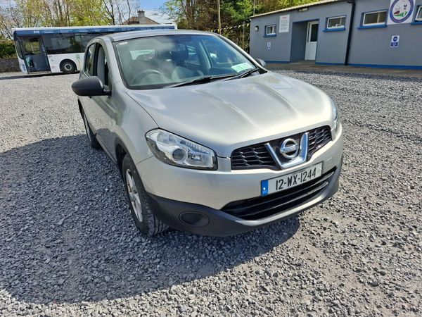 Nissan Qashqai Hatchback, Diesel, 2012, Silver