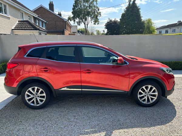 Renault Kadjar SUV, Diesel, 2016, Red