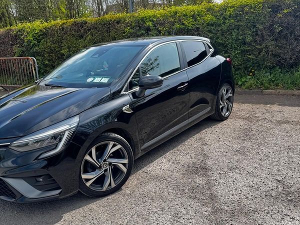 Renault Clio Hatchback, Petrol, 2021, Black