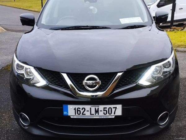 Nissan Qashqai Hatchback, Diesel, 2016, Black