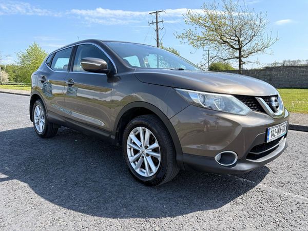 Nissan Qashqai Hatchback, Diesel, 2014, Brown
