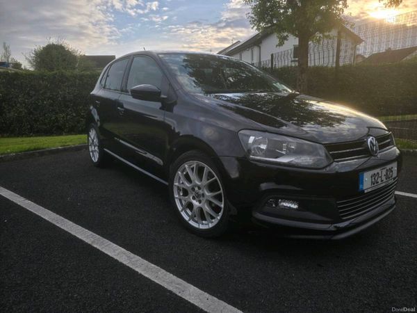 Volkswagen Polo Hatchback, Petrol, 2013, Black